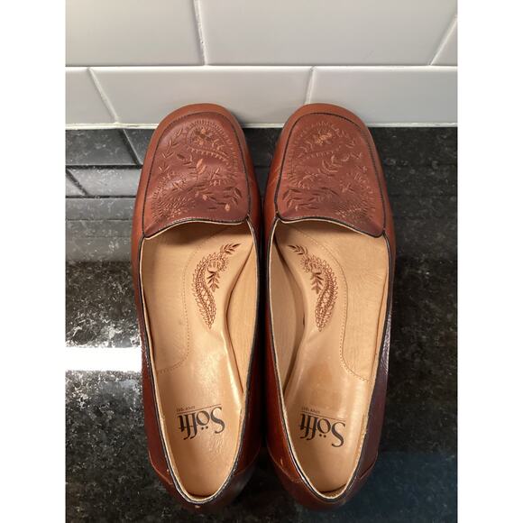 soft Women's embroidered leather loafer Hilllary color leaf women's us size 10W - Picture 7 of 11